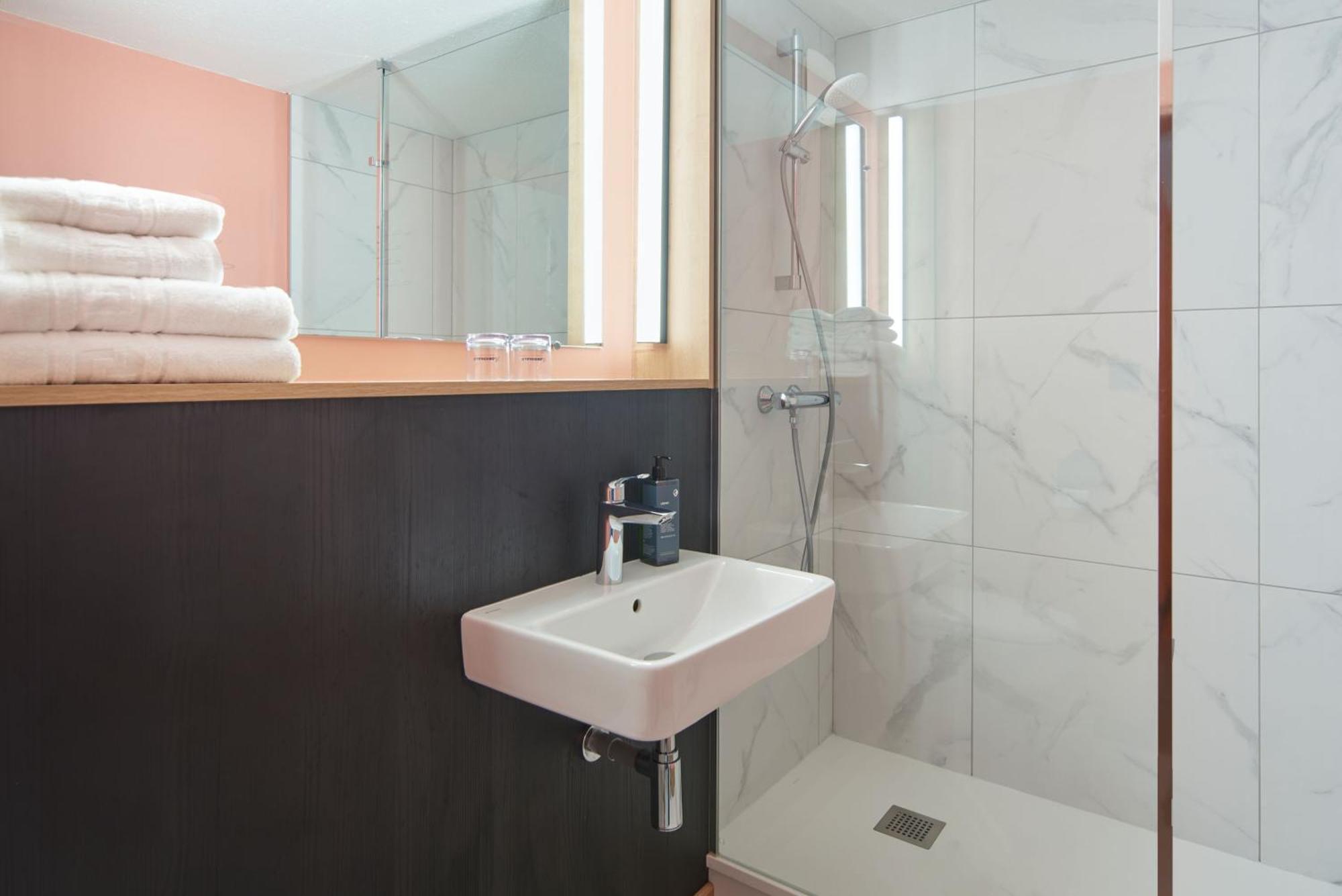 The Originals City, Hotel A Pic, Cherbourg Ngoại thất bức ảnh